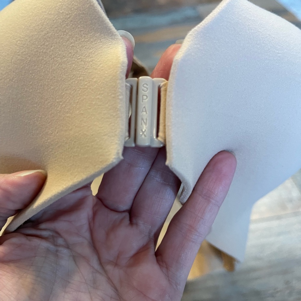 SPANX Cream Women's Bra - Picture 2 of 4